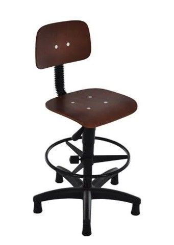 CADEIRA CAIXA INDUSTRIAL EM MADEIRA